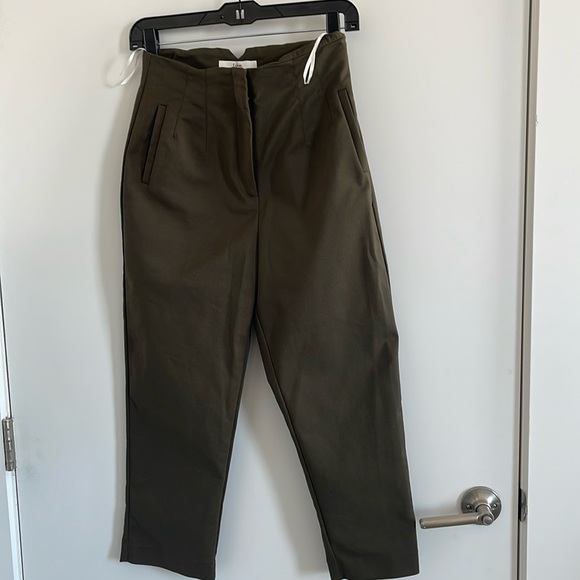Love Bonito Cropped Olive Green Slim Leg Pant, Never Worn, Size 4 - Picture 1 of 11